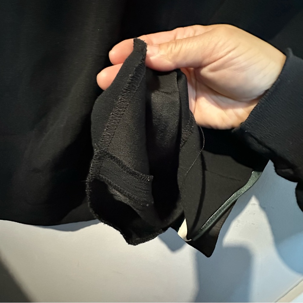 Aritzia | BABATON Athleisure “Tearaway” Pants - Picture 9 of 9